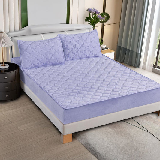 Huse matlasate 180 x 200 + 2 Fete perna 50 x 75 Mov deschis